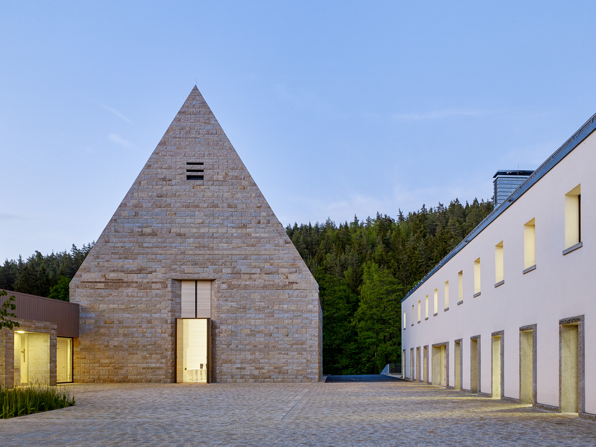 Ort der Begegnung | Modernisierung und Neustrukturierung des Exercitienhauses, Johannisthal | Brückner & Brückner Architekten, Würzburg