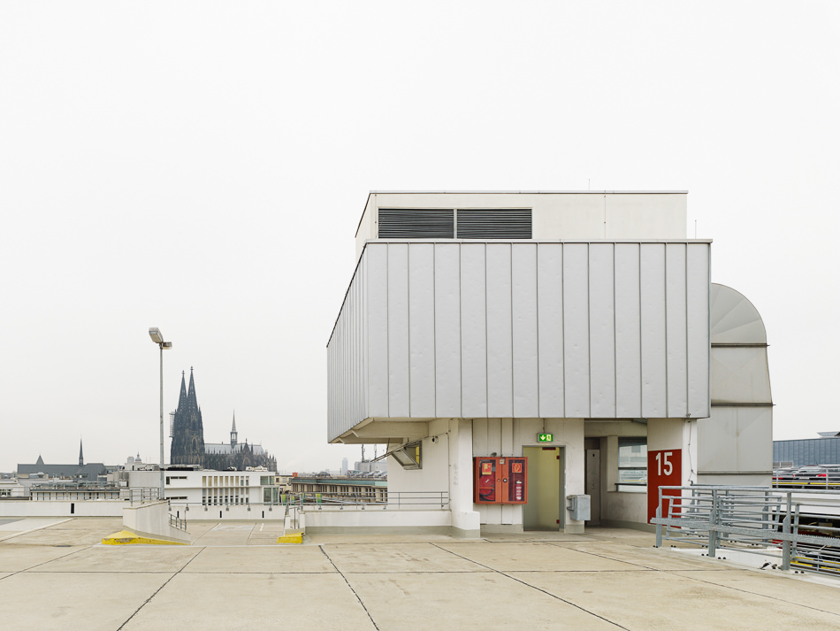 Parkhausdächer von Constantin Meyer