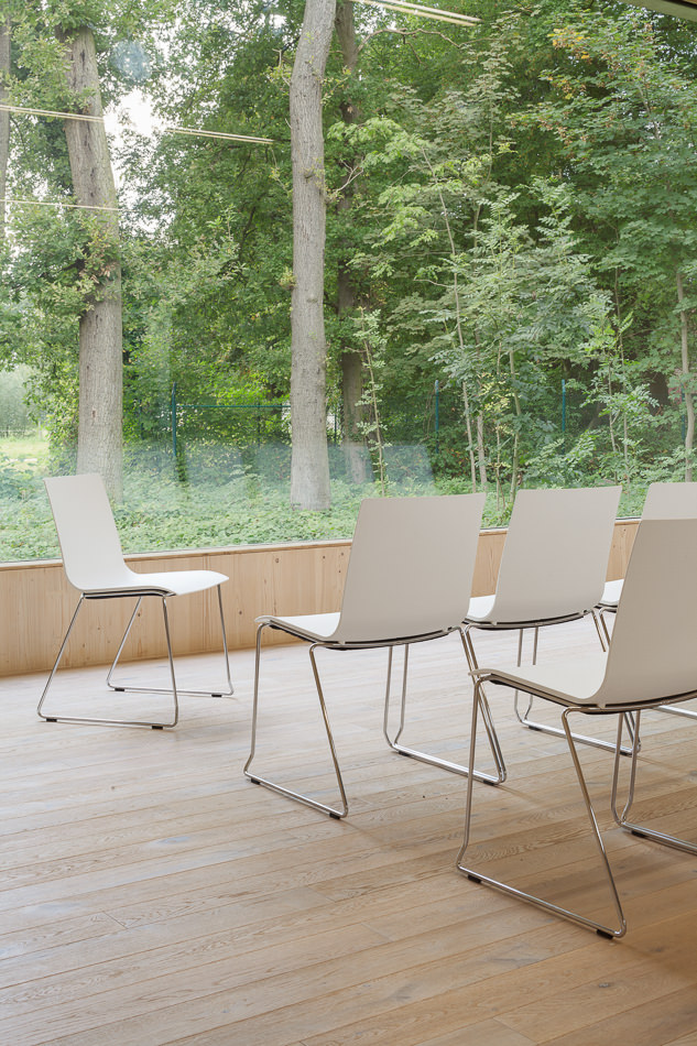 Niederrheinisches Freilichtmuseum / THONET Referenz Stuhl S 180