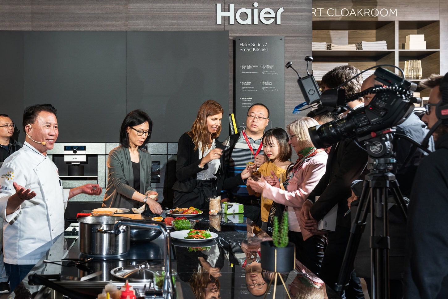 UNIPLAN | Messestand Haier | IFA 2019