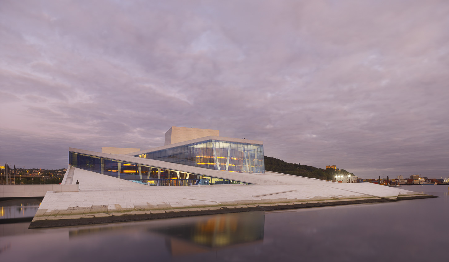 Neue Oper in Oslo / Architektur: Snøhetta Arkitektur og Landskap A/S, Oslo / 2009