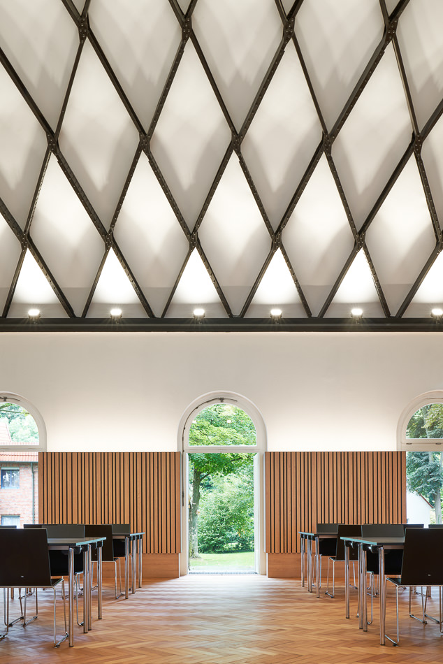 Umbau Sanierung Gemeindehaus Herringen Architektur: KEGGENHOFF | PARTNER Architekten Arnsberg