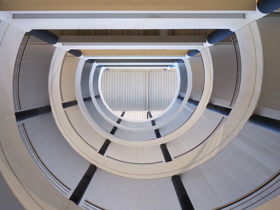 Architekten: HHS Hegger Hegger Schleiff, Kassel I Baufrösche, Kassel | Weber Bauzeit, Hameln | Projekt: Neubau Bürogebäude, Ausmusterungshalle und Parkhaus