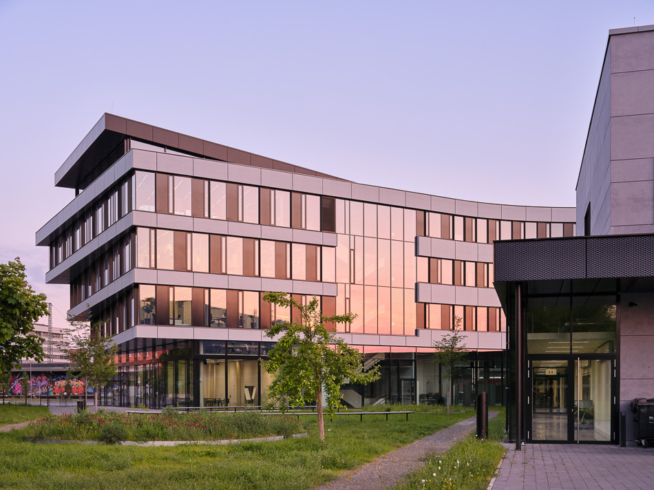 HHS Hegger Hegger Schleiff, Kassel | Frauenhofer Institut IEE, Kassel