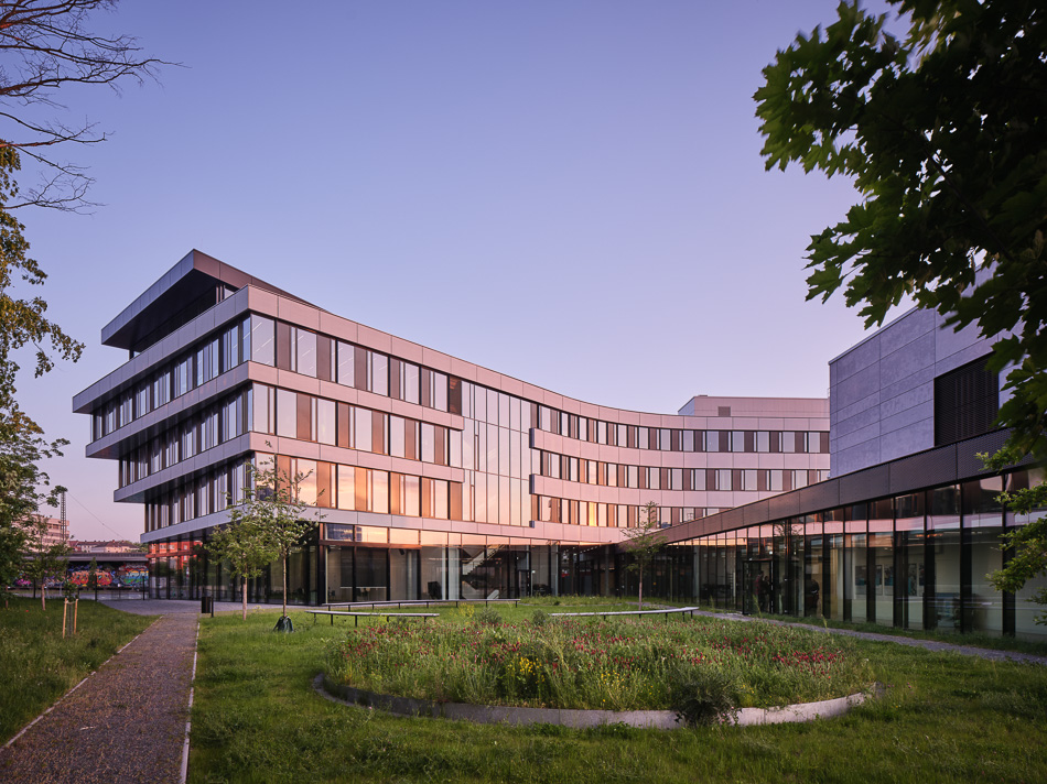 HHS Hegger Hegger Schleiff, Kassel | Frauenhofer Institut IEE, Kassel