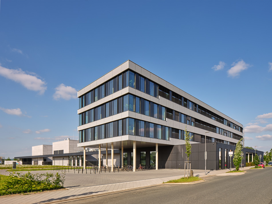 HHS Hegger Hegger Schleiff, Kassel | Frauenhofer Institut IEE, Kassel